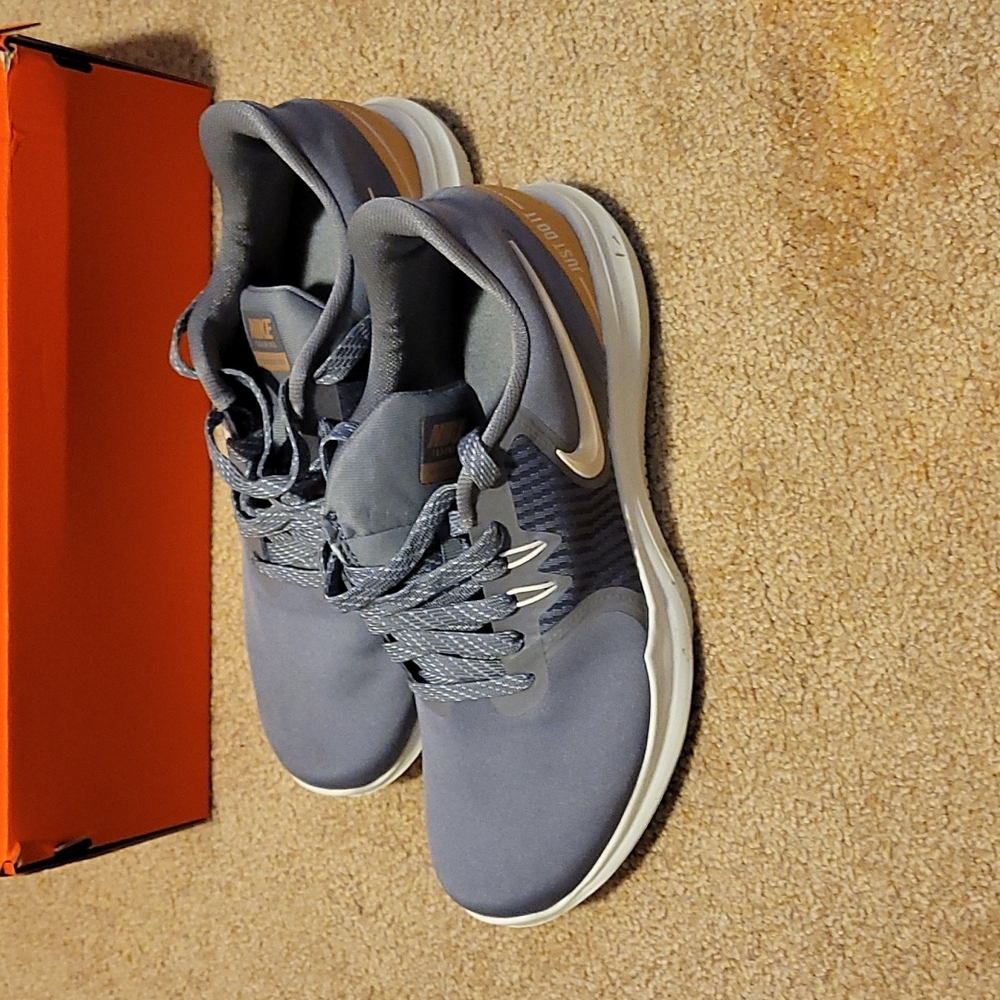 Women's Nike In-Season Tr 8 Amp Shoe